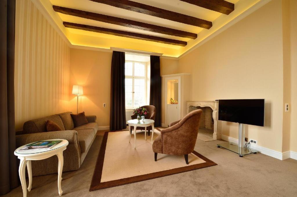 Chateau De Bonmont Cheserex ภายนอก รูปภาพ