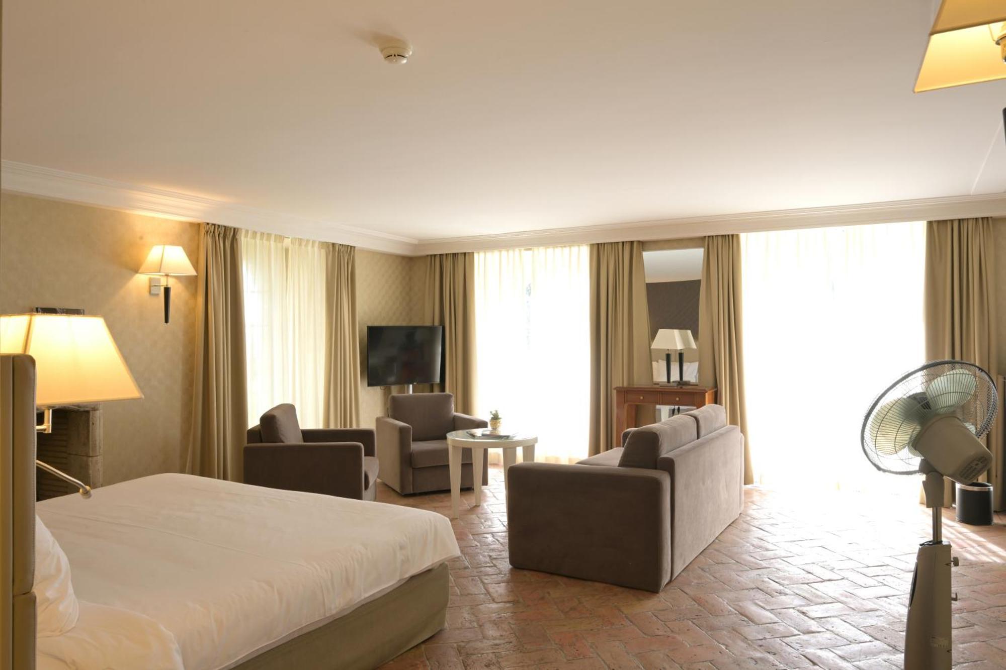 Chateau De Bonmont Cheserex ภายนอก รูปภาพ